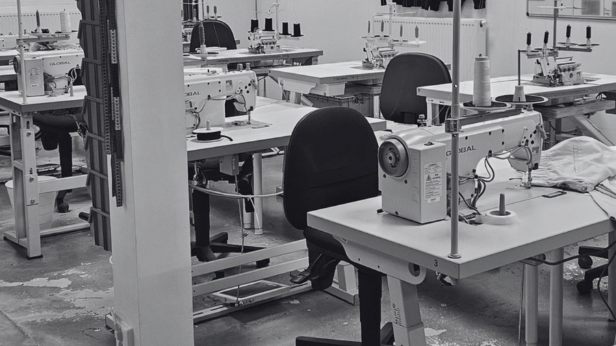Persoonlijk ingekort in ons eigen atelier in Nederland